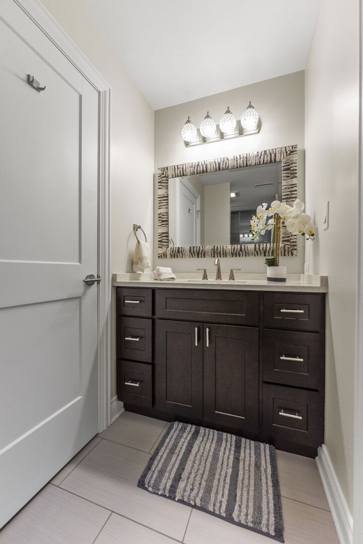 201 Walters Lane #2A, Itasca, IL 60143