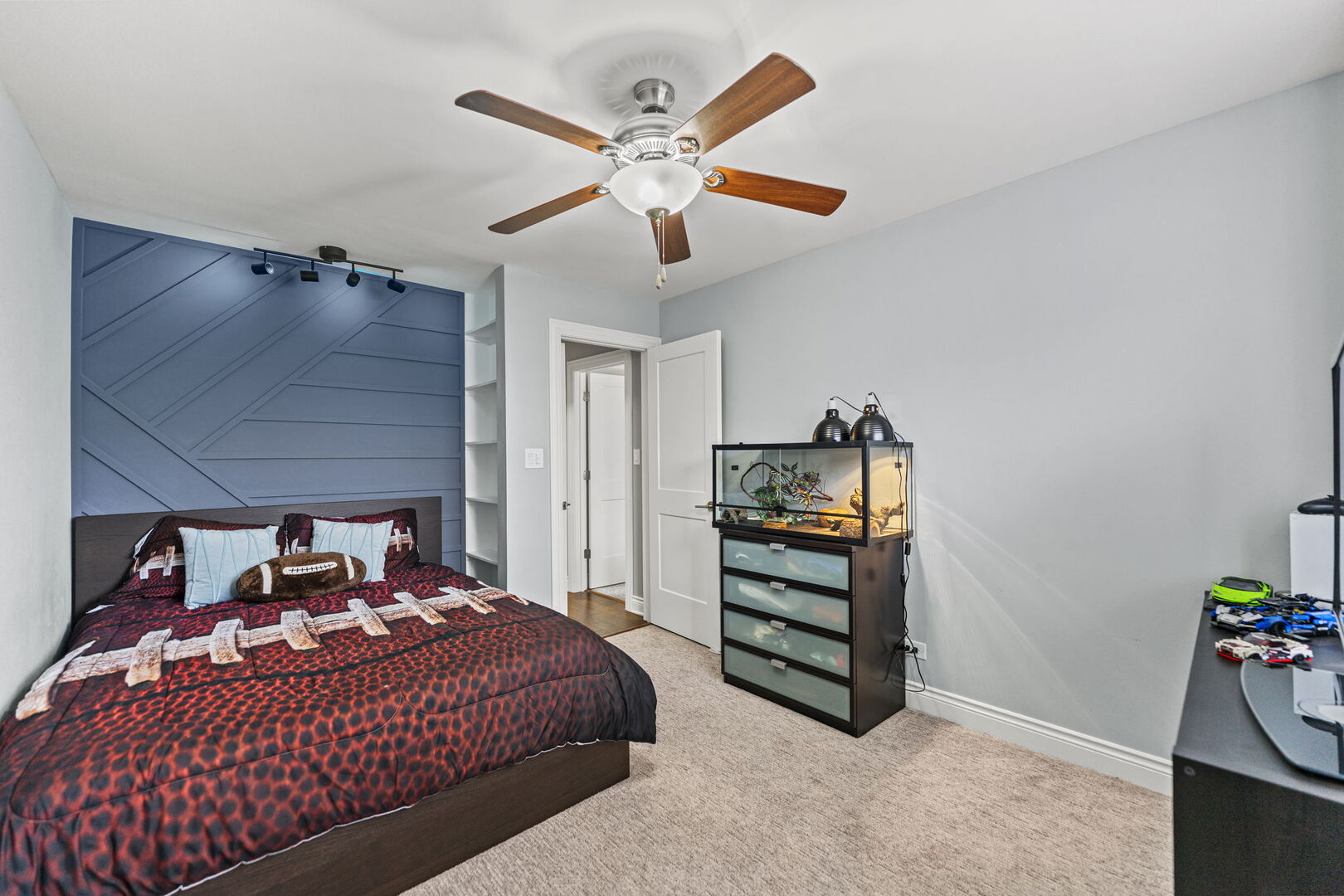 201 Walters Lane #2A, Itasca, IL 60143