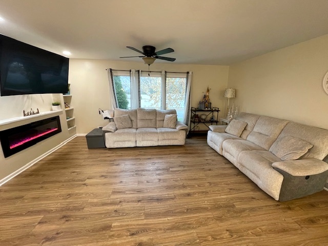 233 Charlotte Lane, Bolingbrook, IL 60440