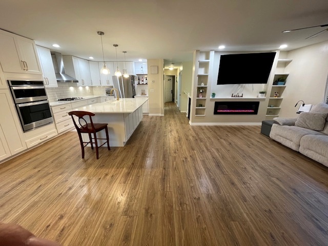 233 Charlotte Lane, Bolingbrook, IL 60440