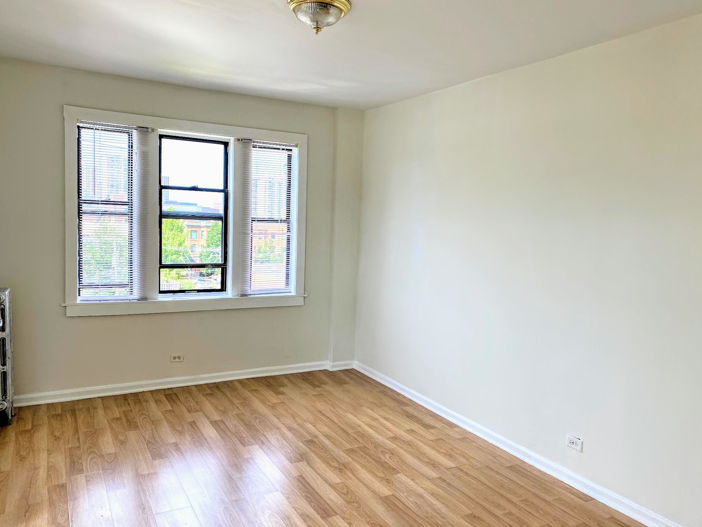 839 W Sheridan Road #215, Chicago, IL 60613