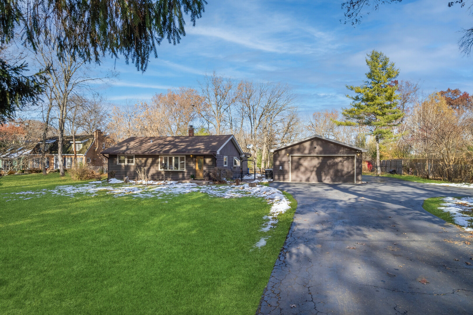 13310 W Greenview Drive, Wadsworth, IL 60083