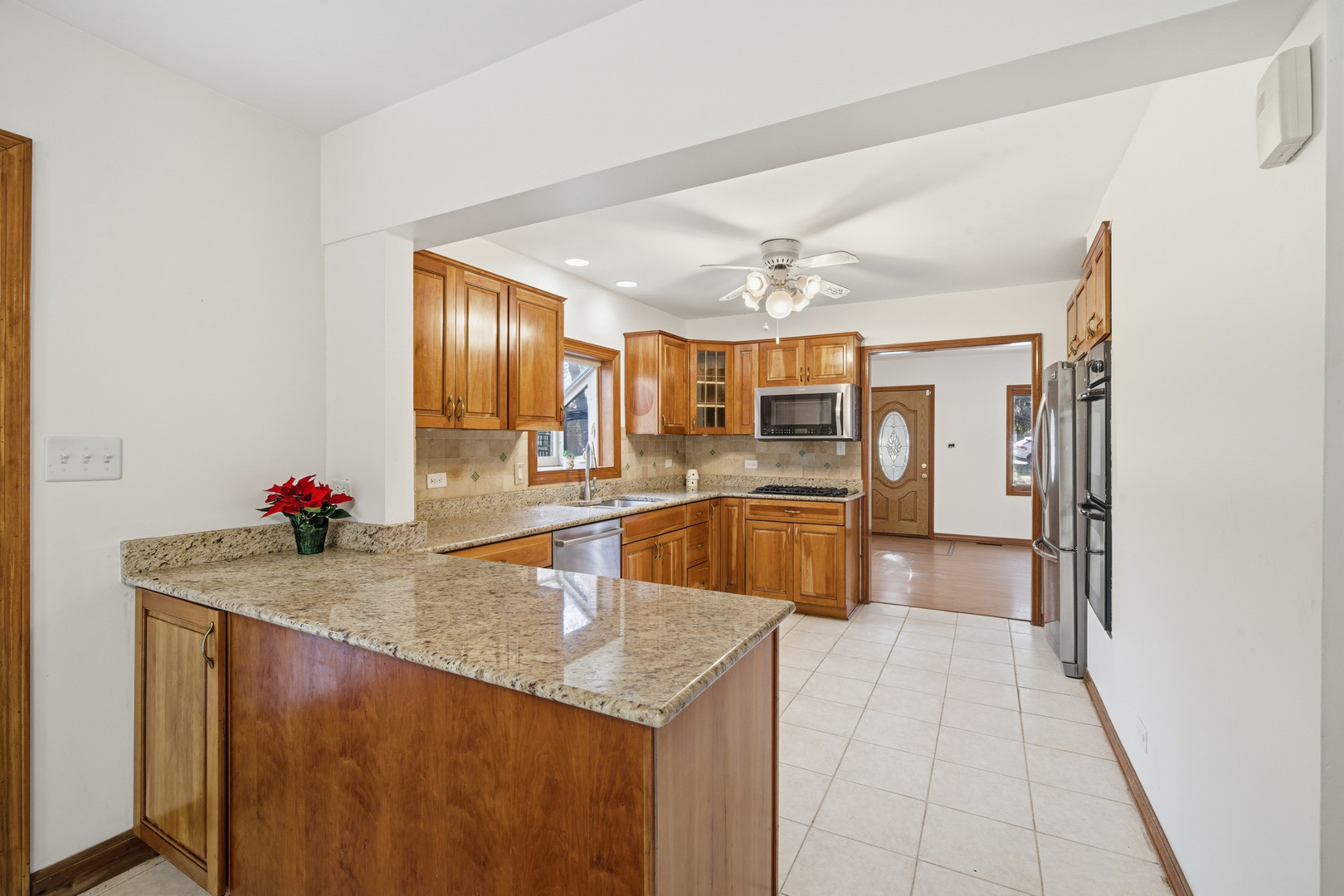 13310 W Greenview Drive, Wadsworth, IL 60083