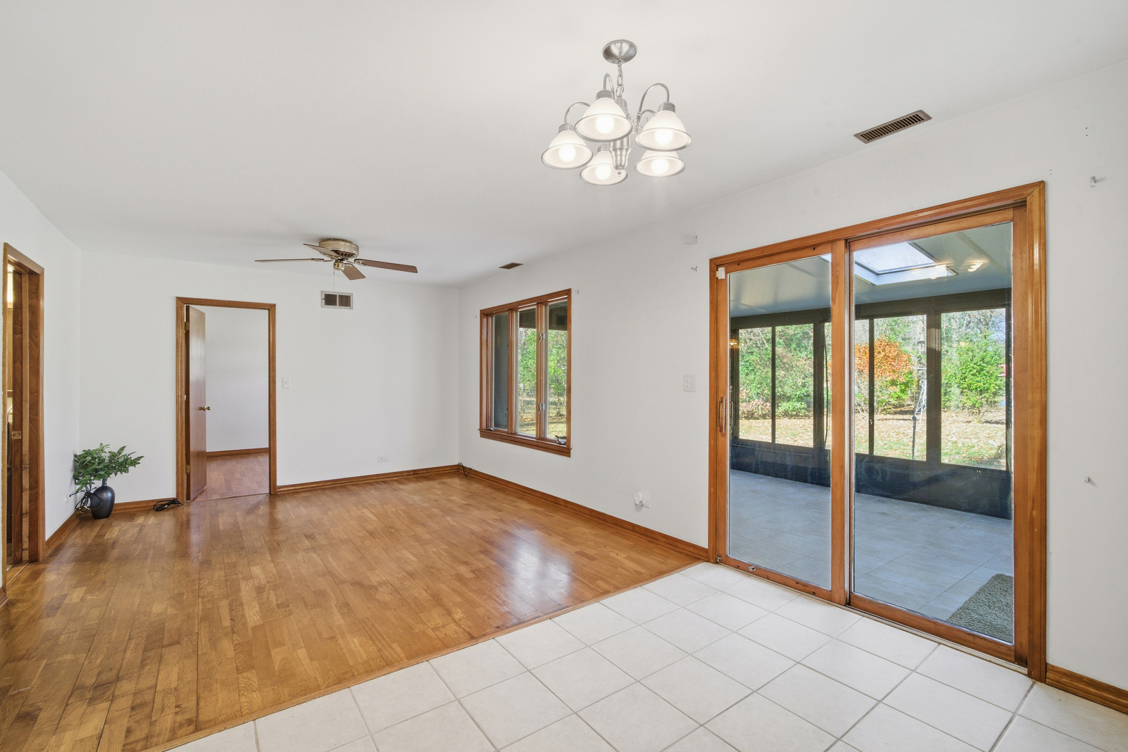 13310 W Greenview Drive, Wadsworth, IL 60083