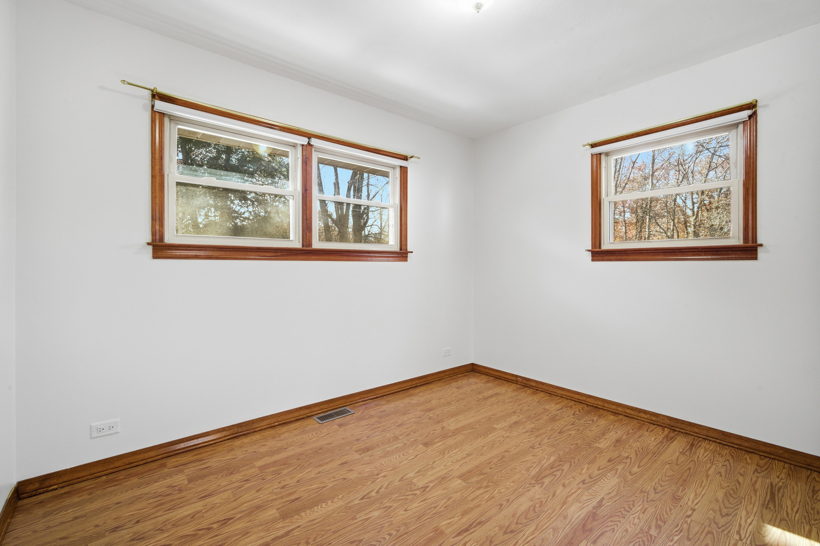 13310 W Greenview Drive, Wadsworth, IL 60083