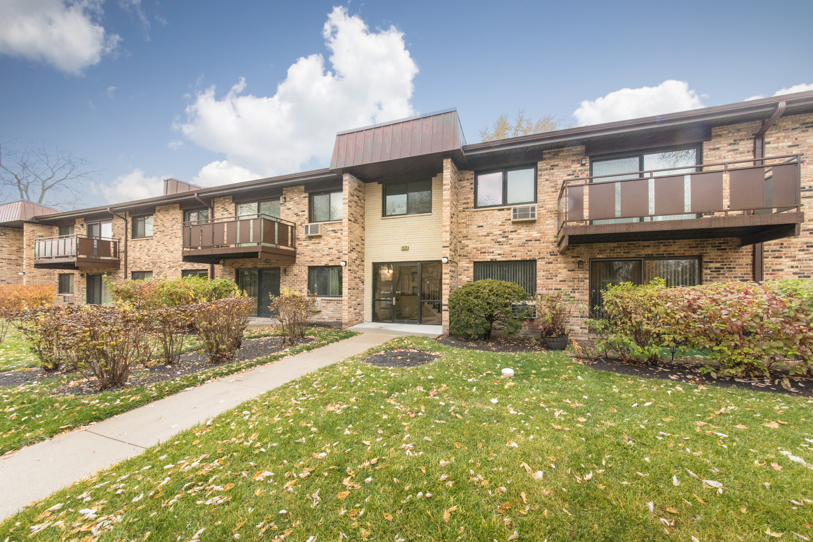 2628 N Windsor Drive #101, Arlington Heights, IL 60004
