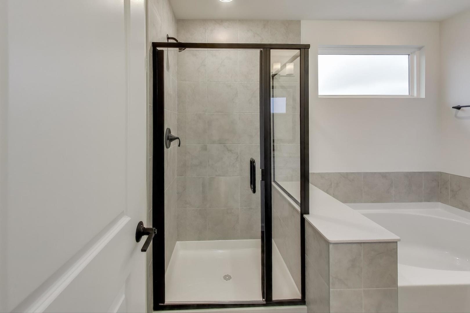 2240 Bent Grass Way, Bolingbrook, IL 60490