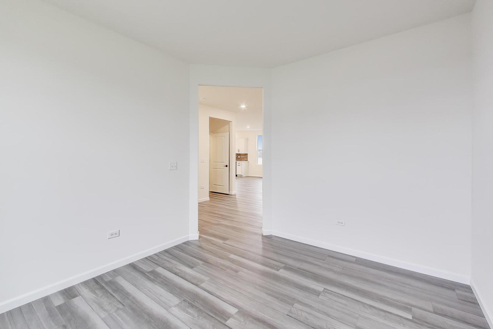 2240 Bent Grass Way, Bolingbrook, IL 60490