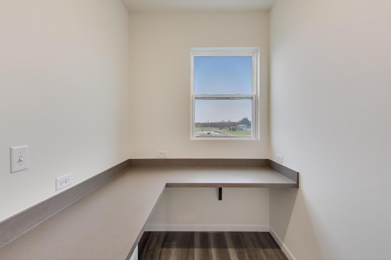 2240 Bent Grass Way, Bolingbrook, IL 60490