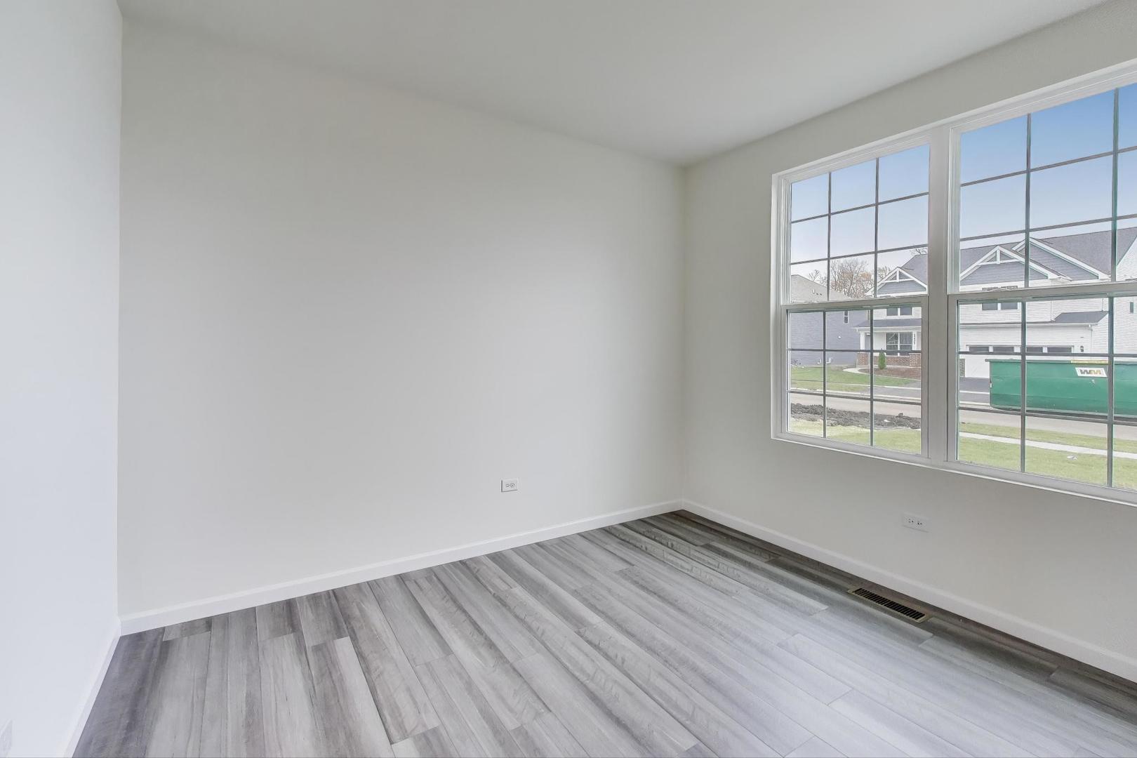 2240 Bent Grass Way, Bolingbrook, IL 60490