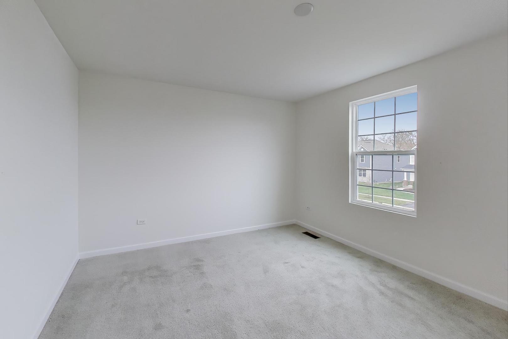 2240 Bent Grass Way, Bolingbrook, IL 60490