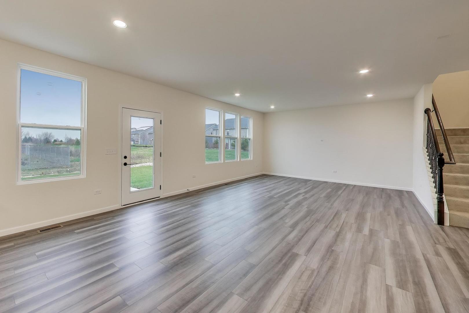 2240 Bent Grass Way, Bolingbrook, IL 60490