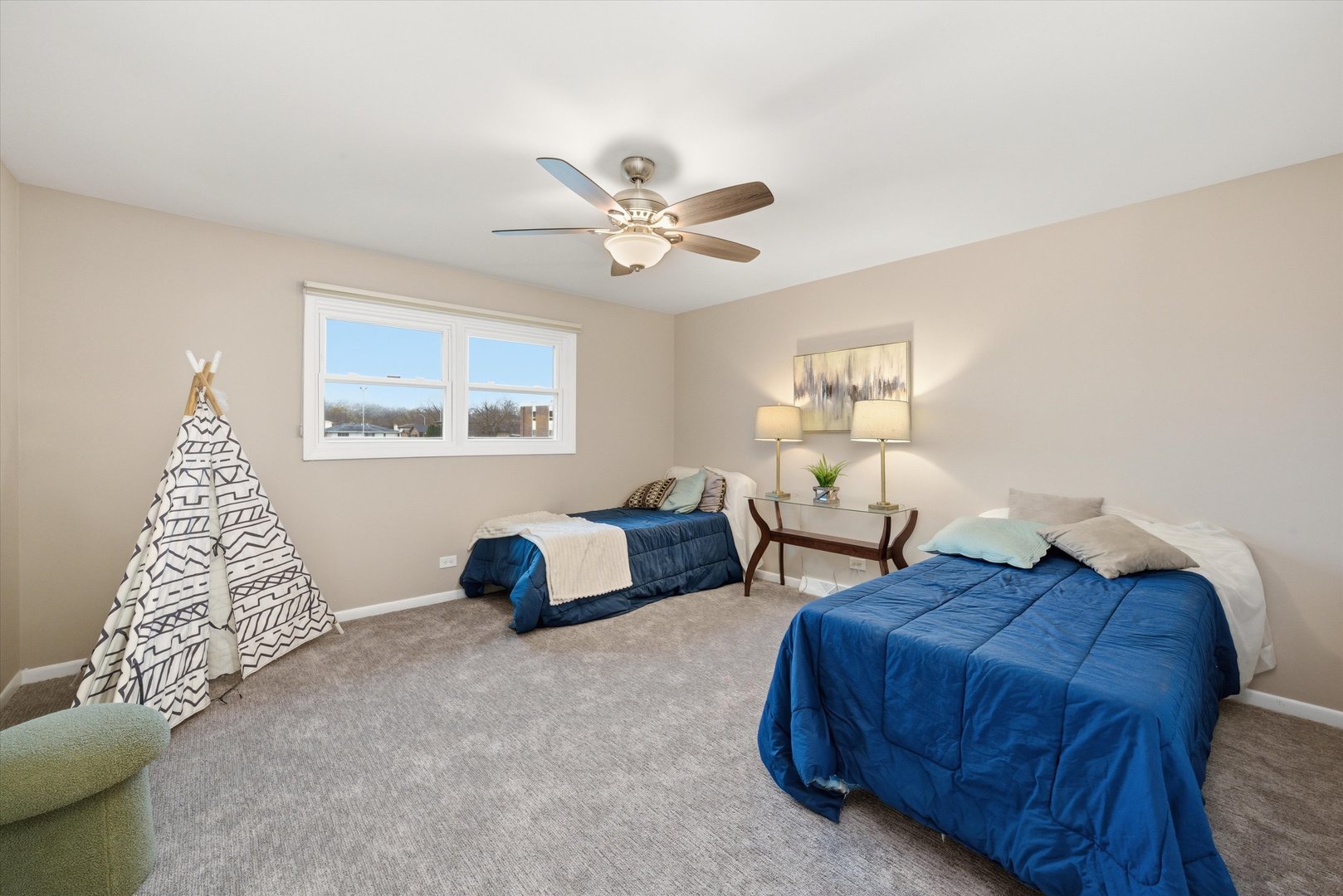 17048 Clyde Avenue, South Holland, IL 60473