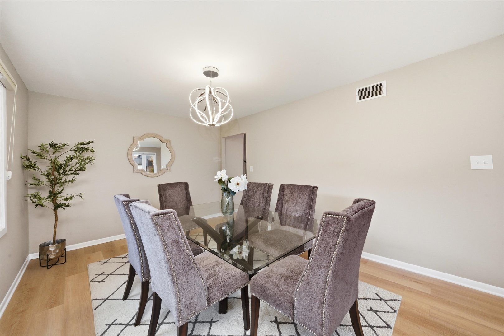 17048 Clyde Avenue, South Holland, IL 60473