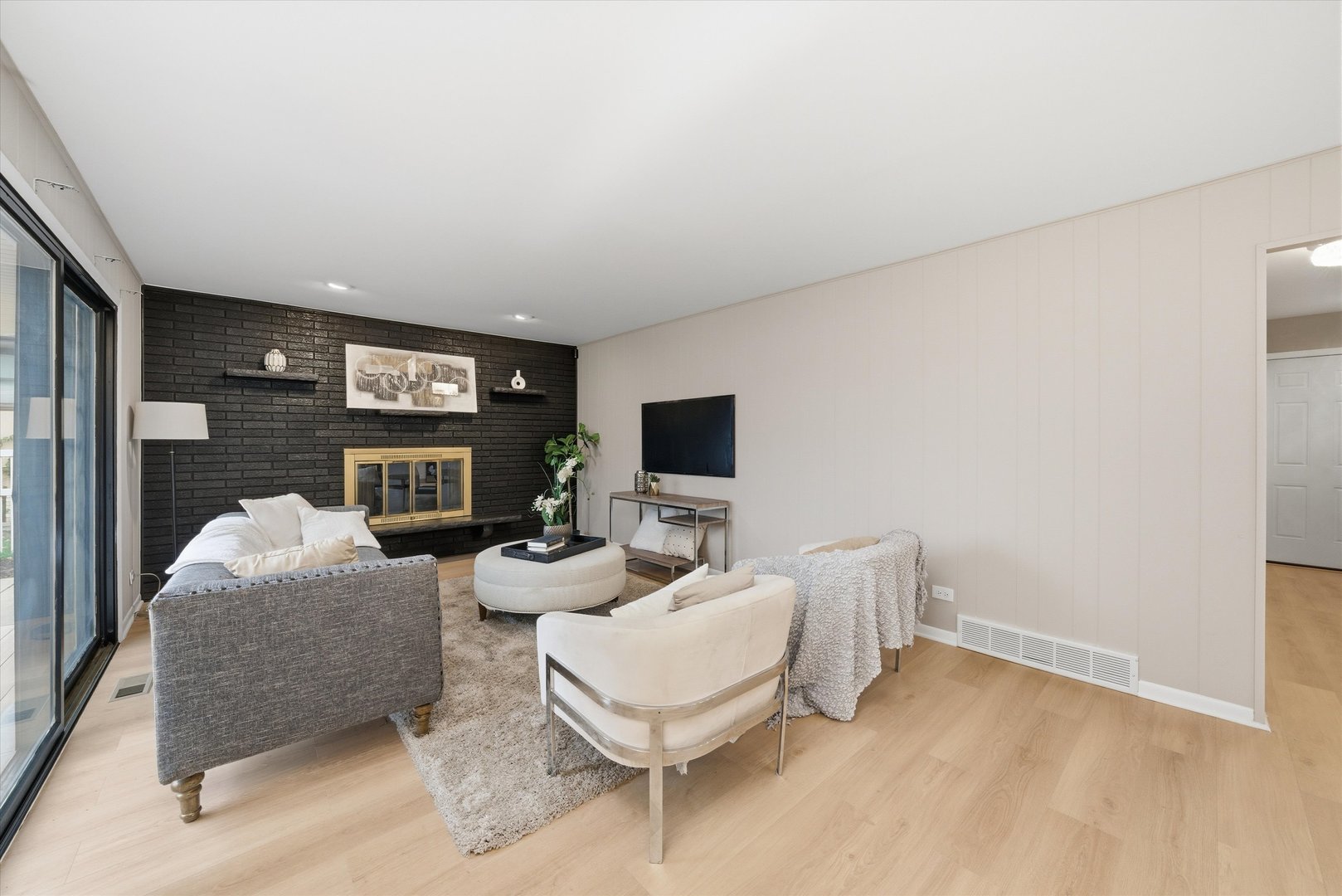 17048 Clyde Avenue, South Holland, IL 60473