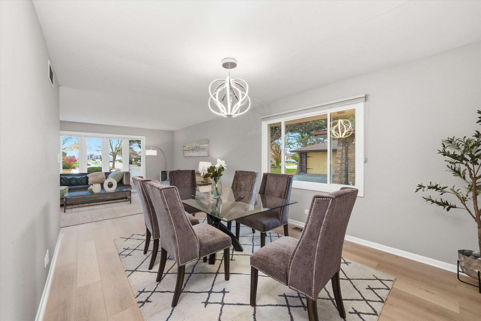 17048 Clyde Avenue, South Holland, IL 60473