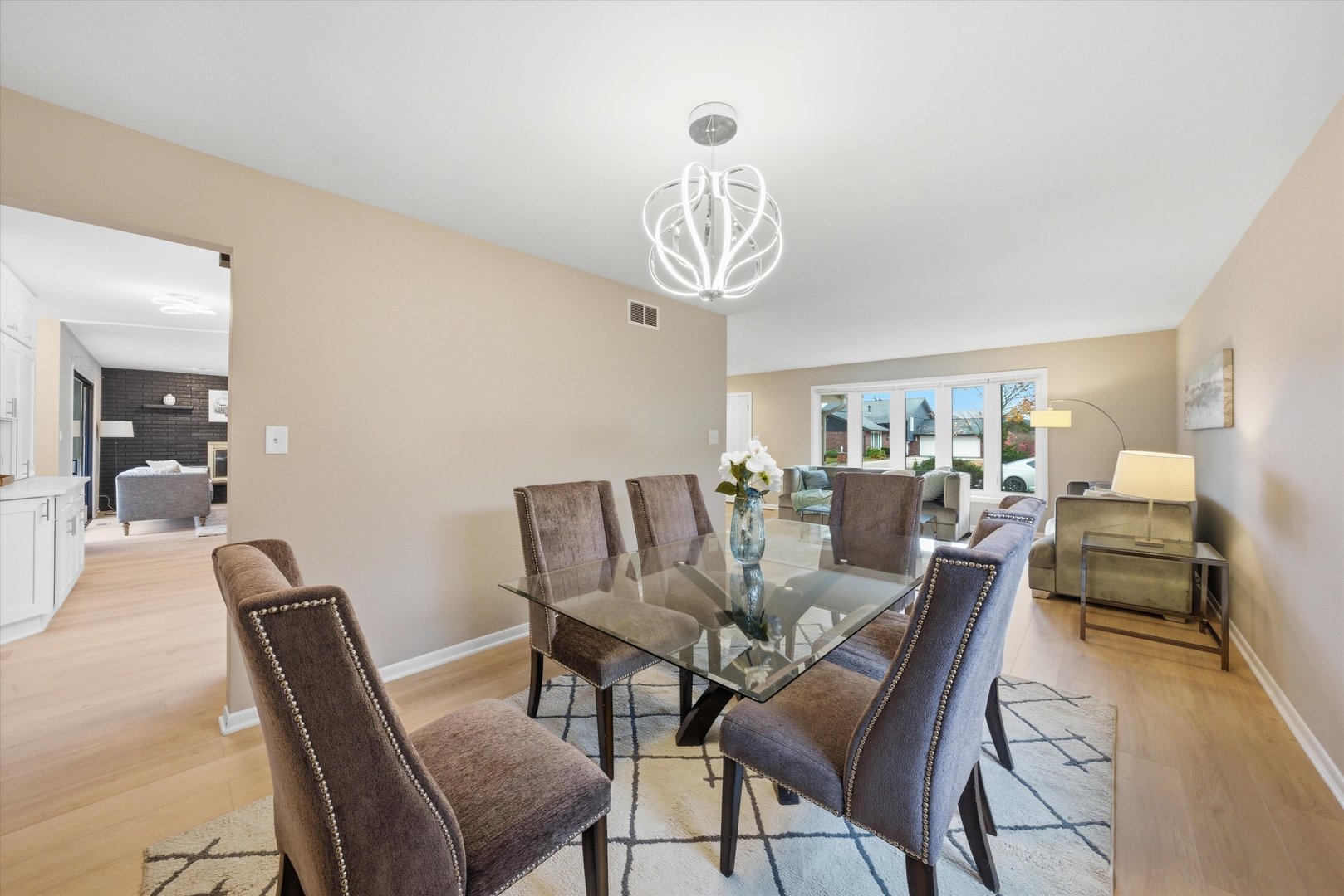 17048 Clyde Avenue, South Holland, IL 60473