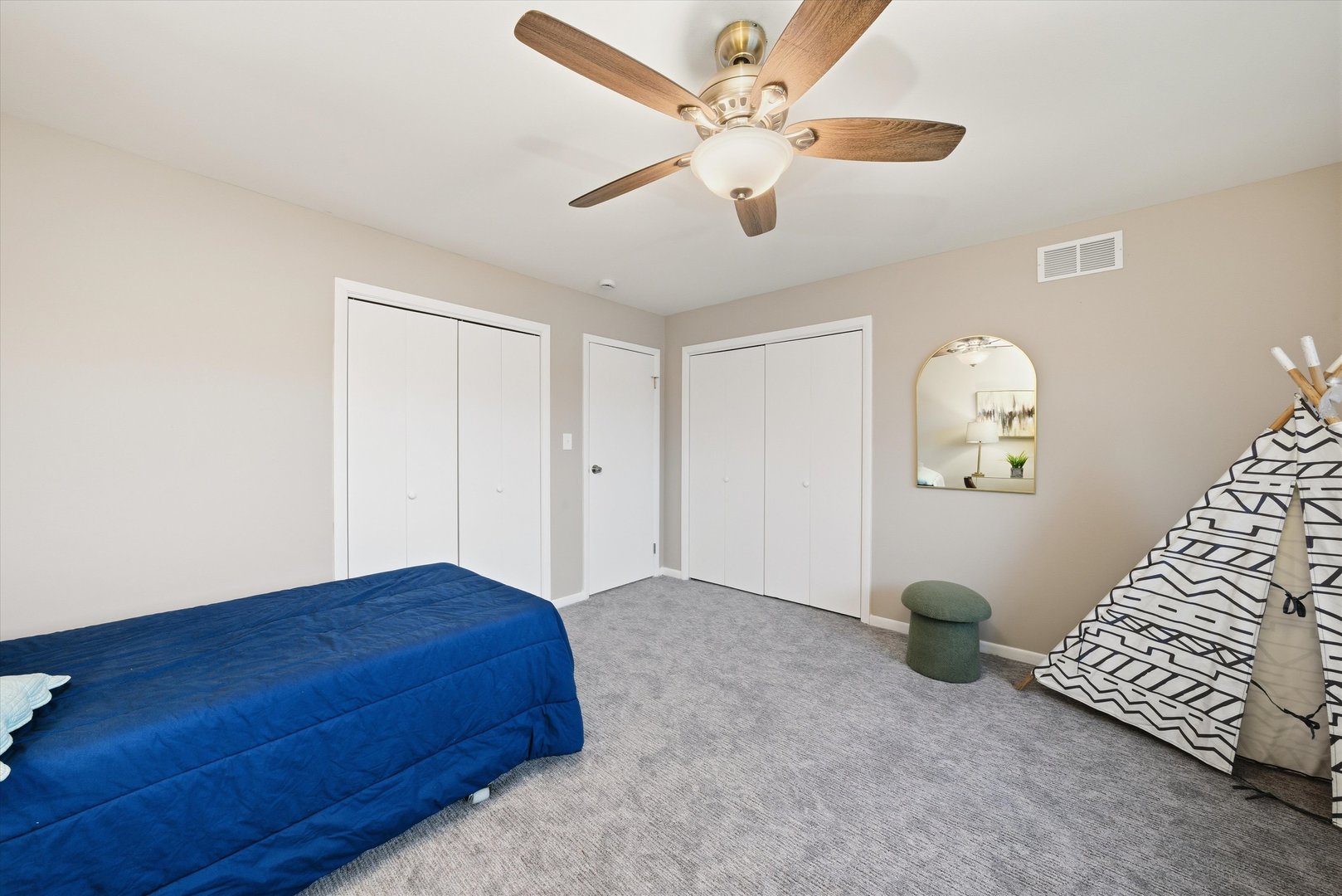 17048 Clyde Avenue, South Holland, IL 60473