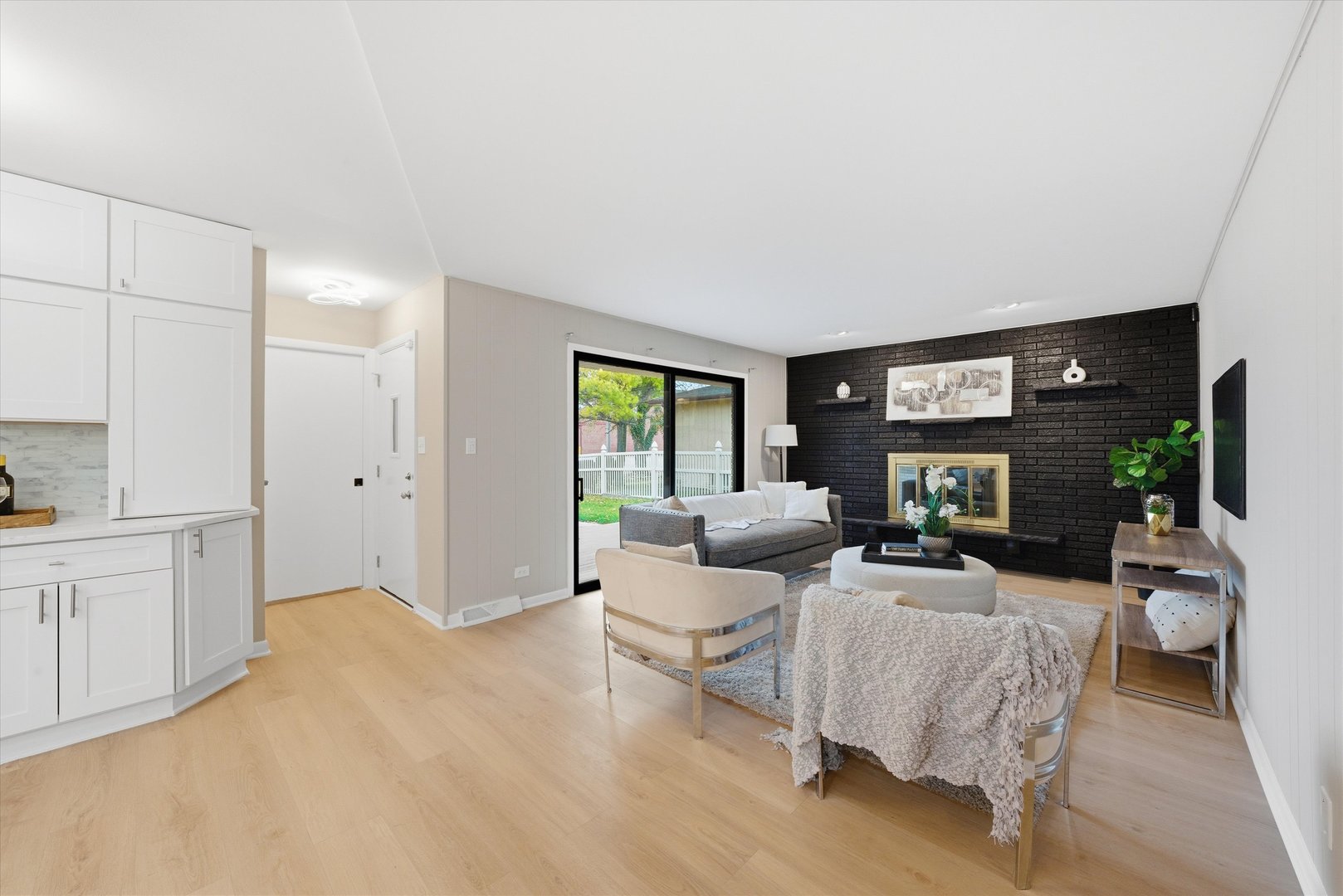 17048 Clyde Avenue, South Holland, IL 60473