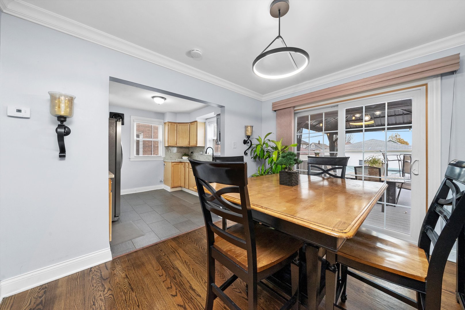 6123 S Meade Avenue, Chicago, IL 60638