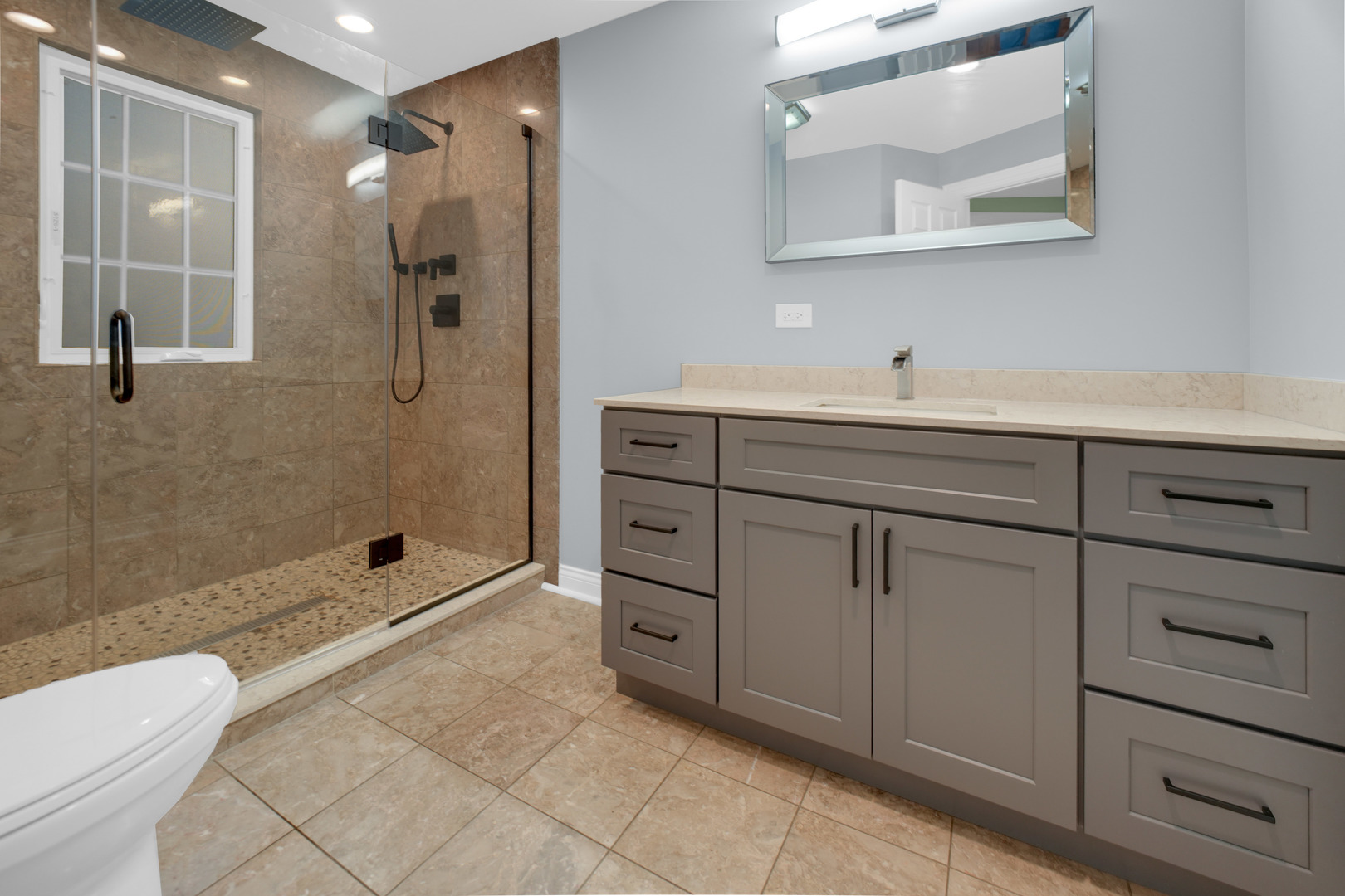 218 S 13th Avenue, Maywood, IL 60153