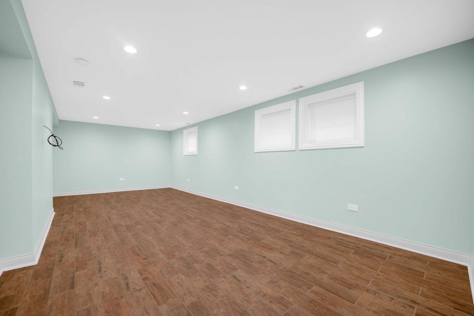 218 S 13th Avenue, Maywood, IL 60153