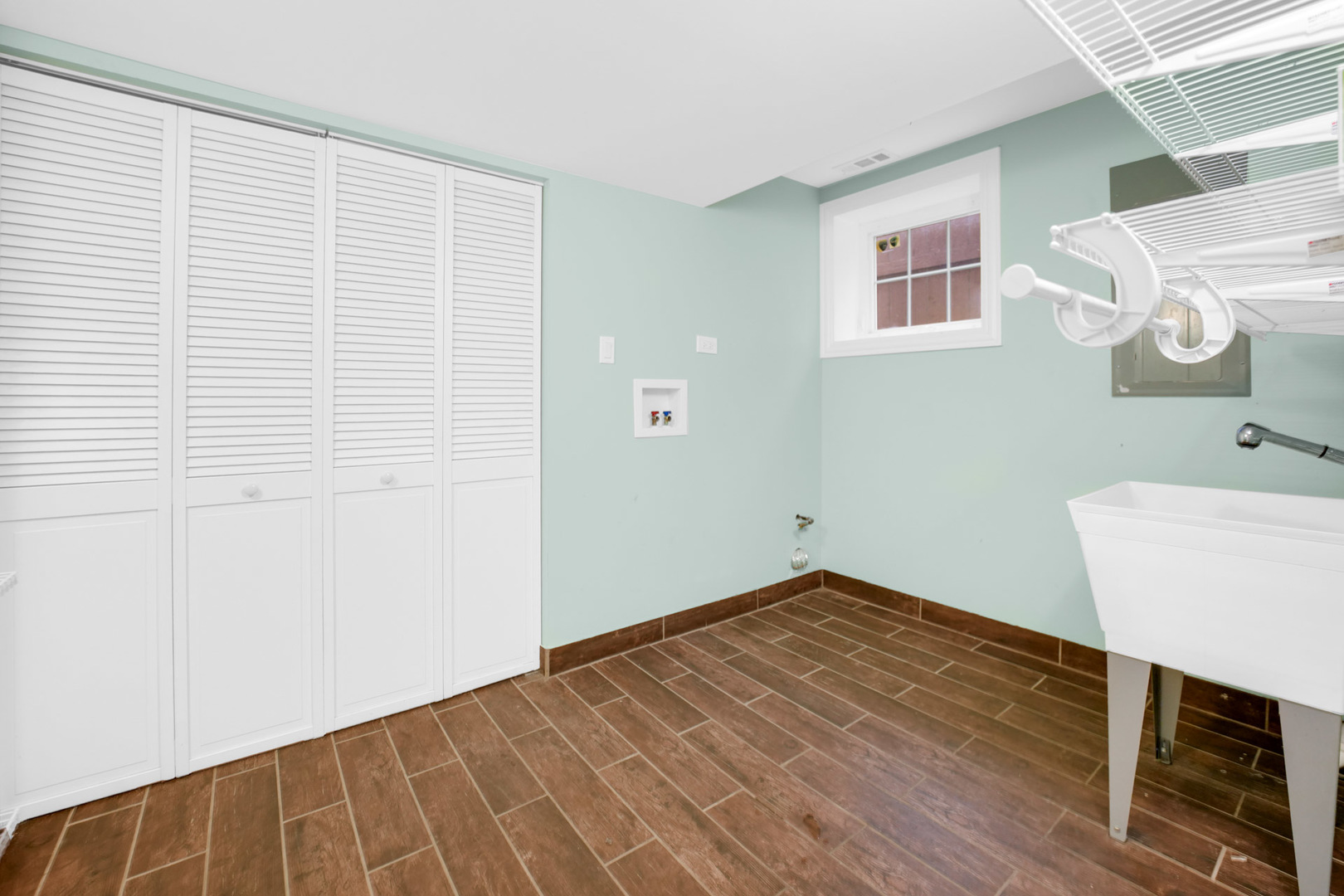 218 S 13th Avenue, Maywood, IL 60153