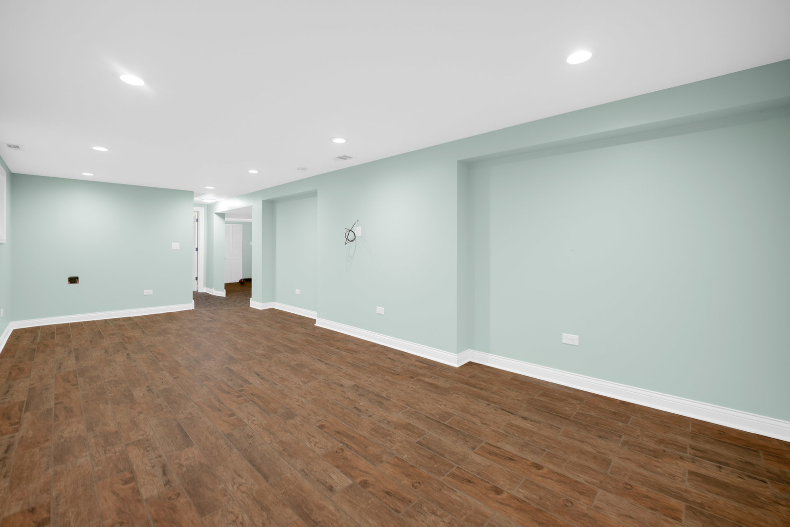 218 S 13th Avenue, Maywood, IL 60153