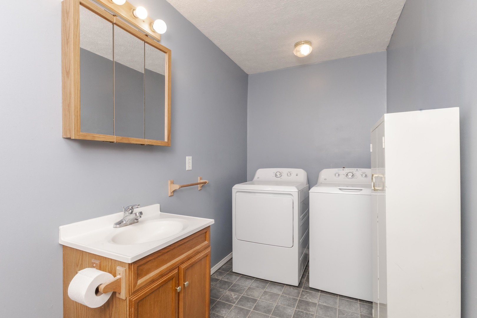 110 Lake Street, Bloomington, IL 61701