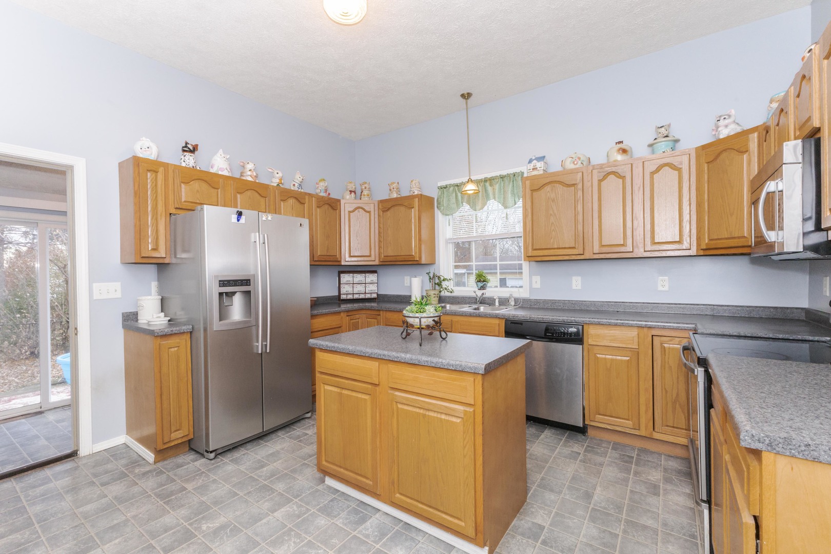 110 Lake Street, Bloomington, IL 61701