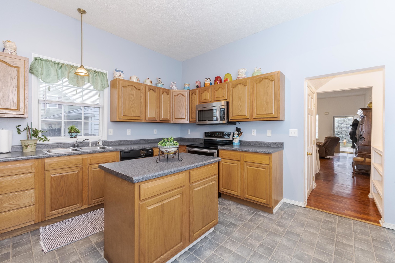 110 Lake Street, Bloomington, IL 61701