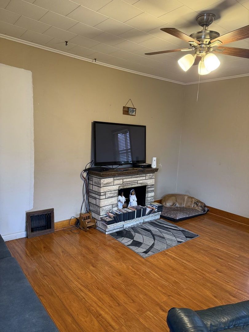 316 N La Salle Avenue, Ladd, IL 61329