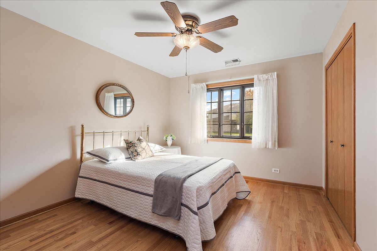 8058 Autobahn Drive #202, Palos Park, IL 60464