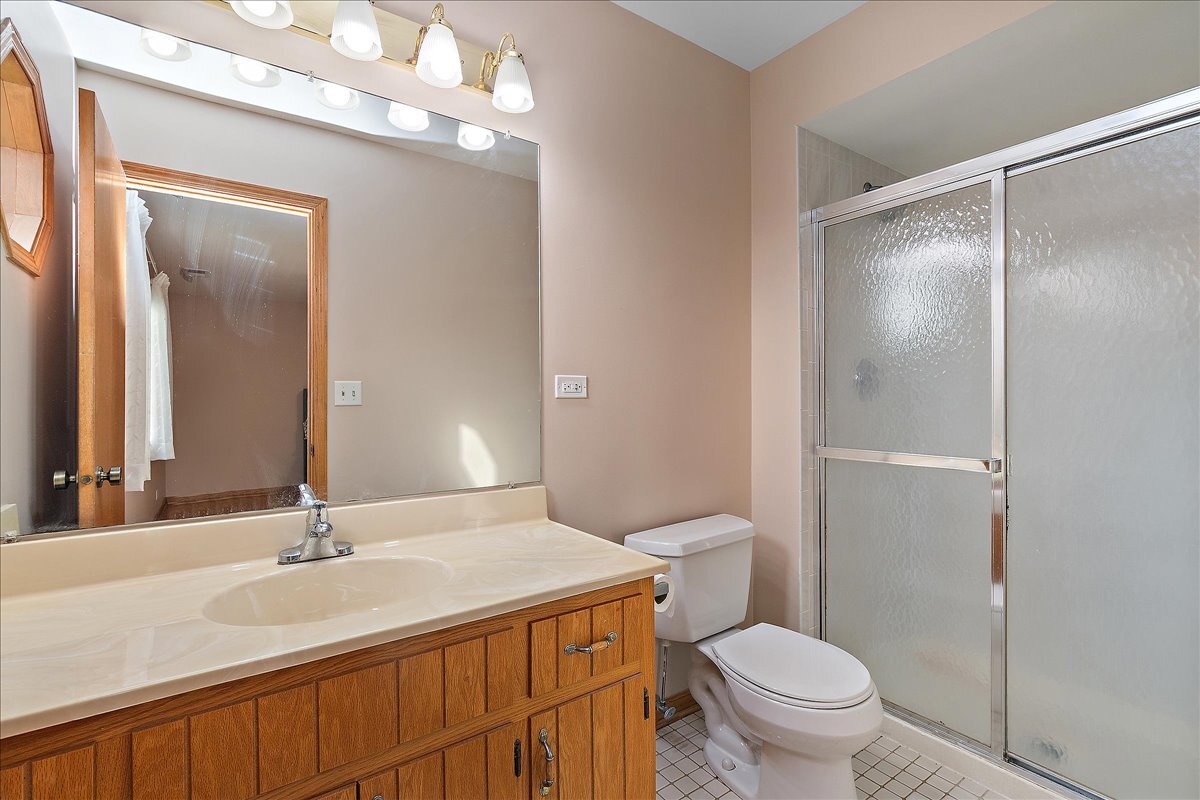 8058 Autobahn Drive #202, Palos Park, IL 60464