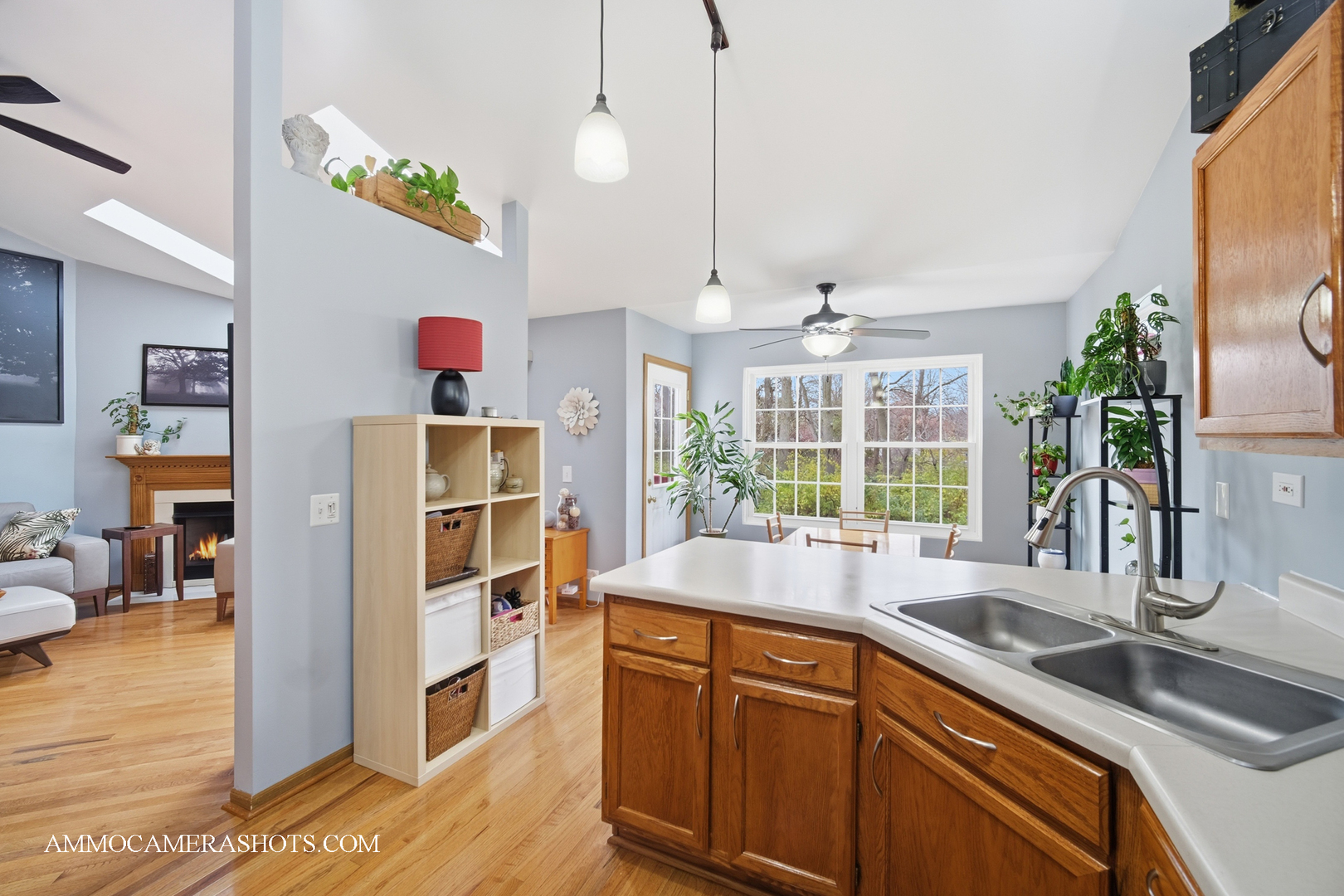 8022 SIERRA WOODS Lane #8022, Carpentersville, IL 60110