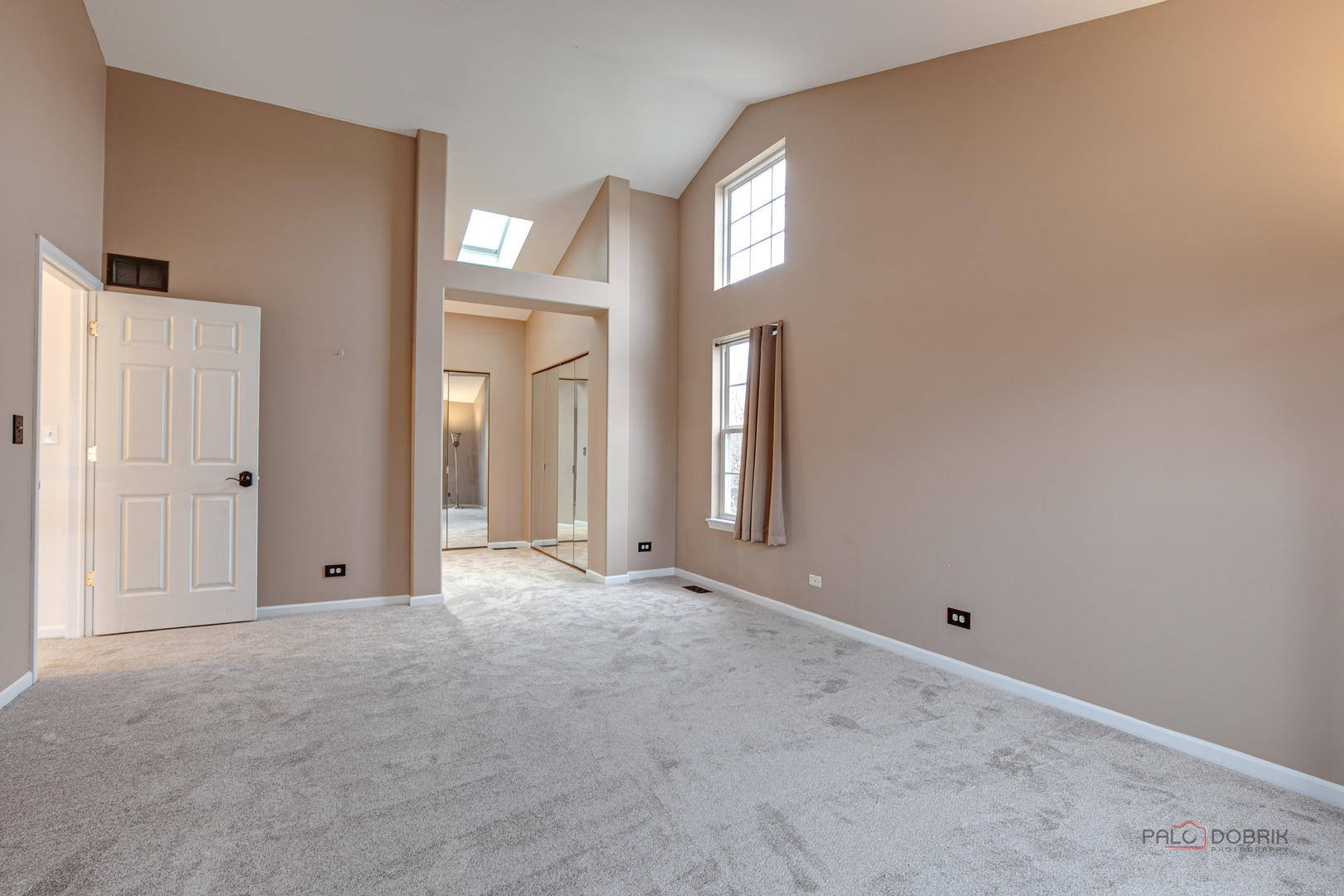 1090 Village Lane, Gurnee, IL 60031