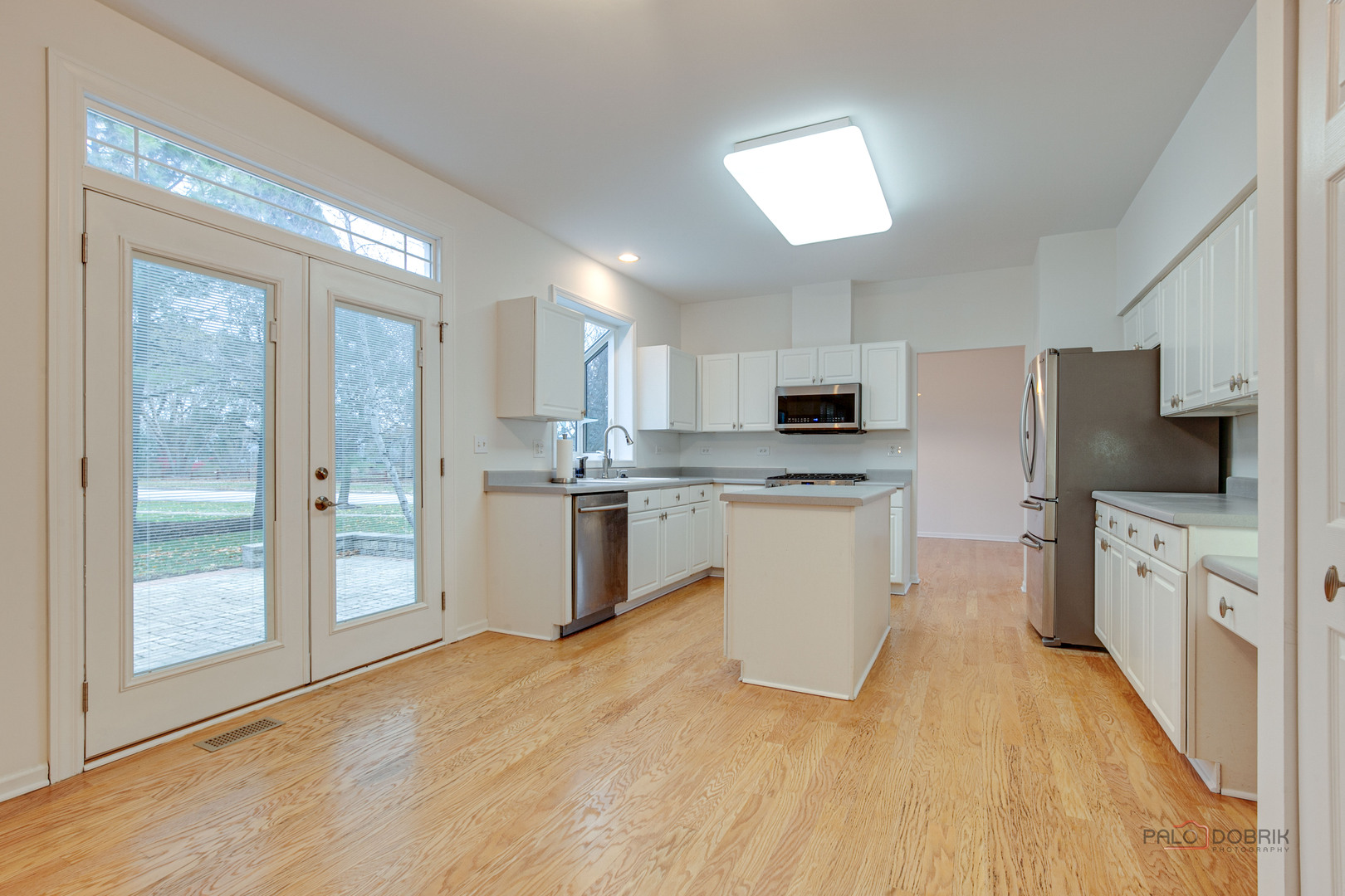 1090 Village Lane, Gurnee, IL 60031