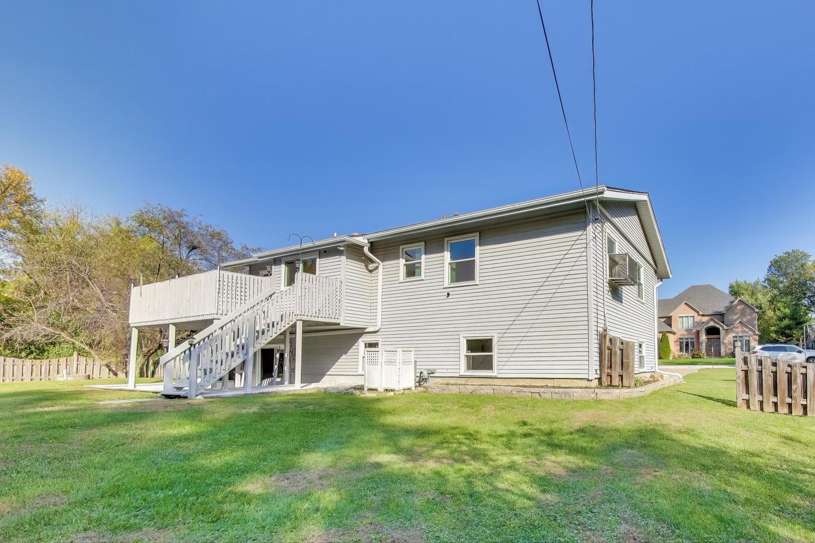 4N336 Locust Avenue, West Chicago, IL 60185