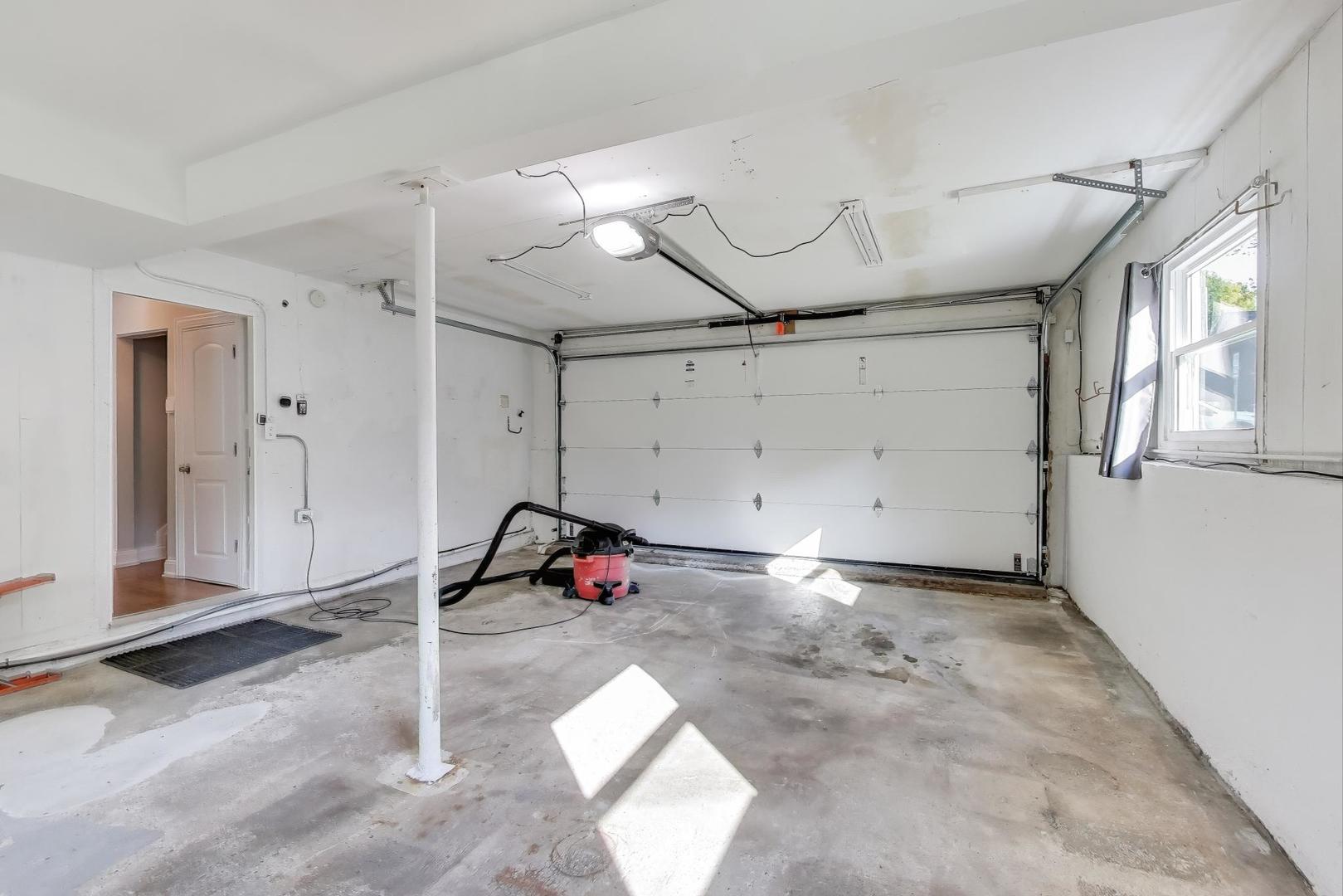 4N336 Locust Avenue, West Chicago, IL 60185