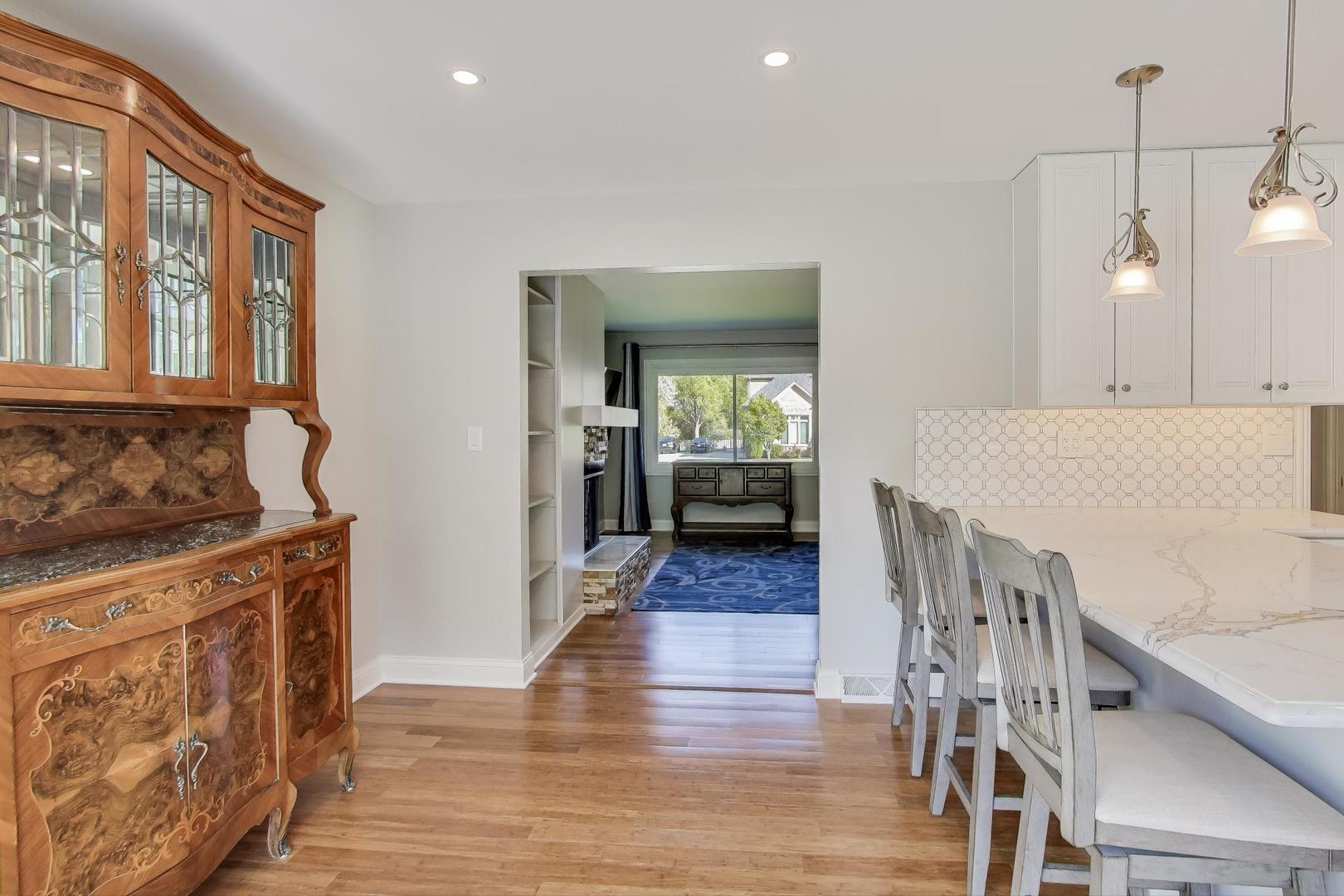 4N336 Locust Avenue, West Chicago, IL 60185