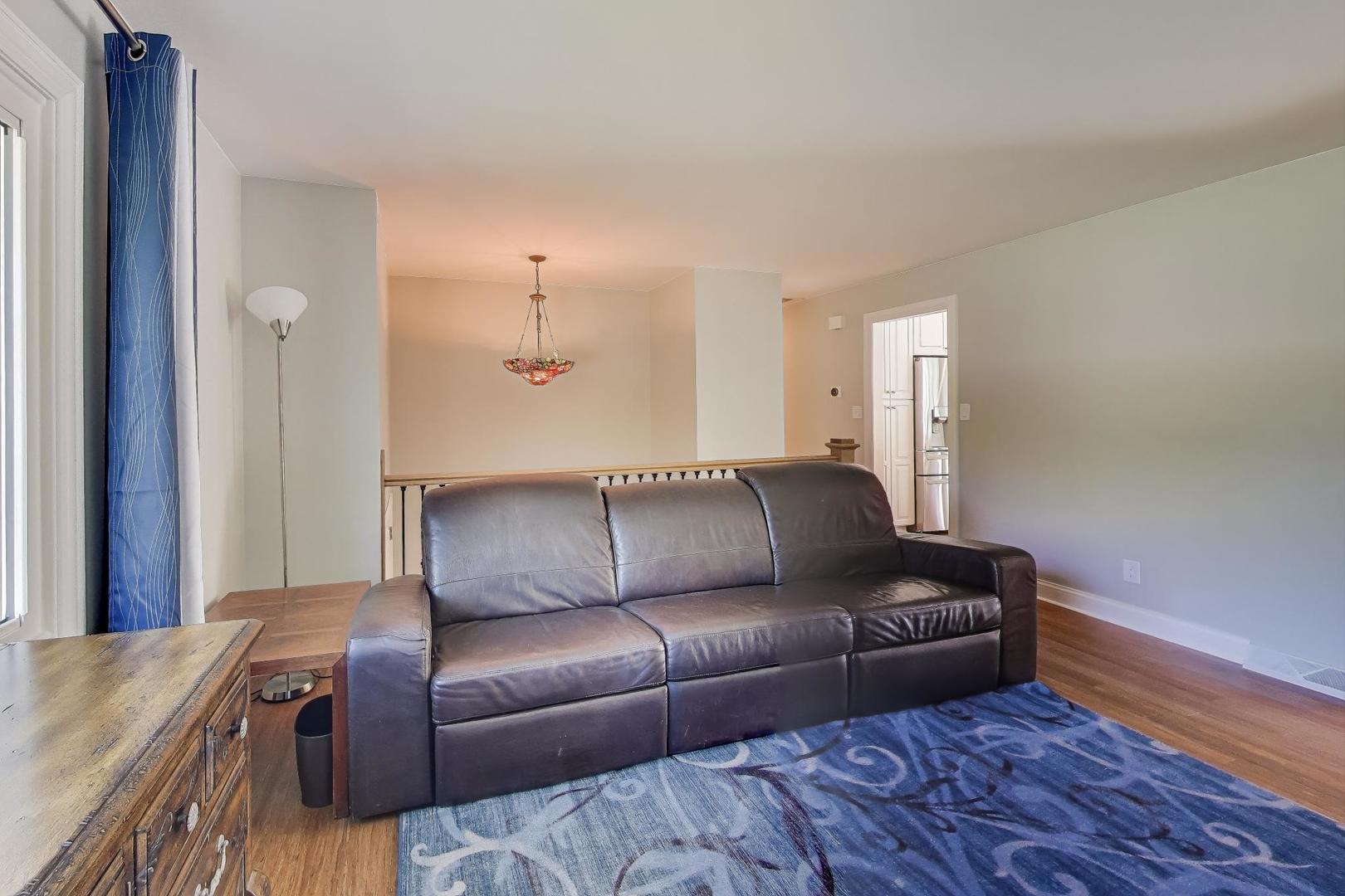 4N336 Locust Avenue, West Chicago, IL 60185