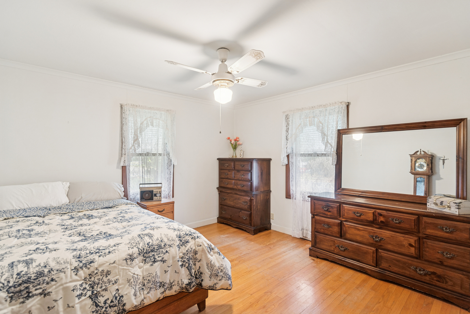 101 Mckinley Avenue, Lake Villa, IL 60046