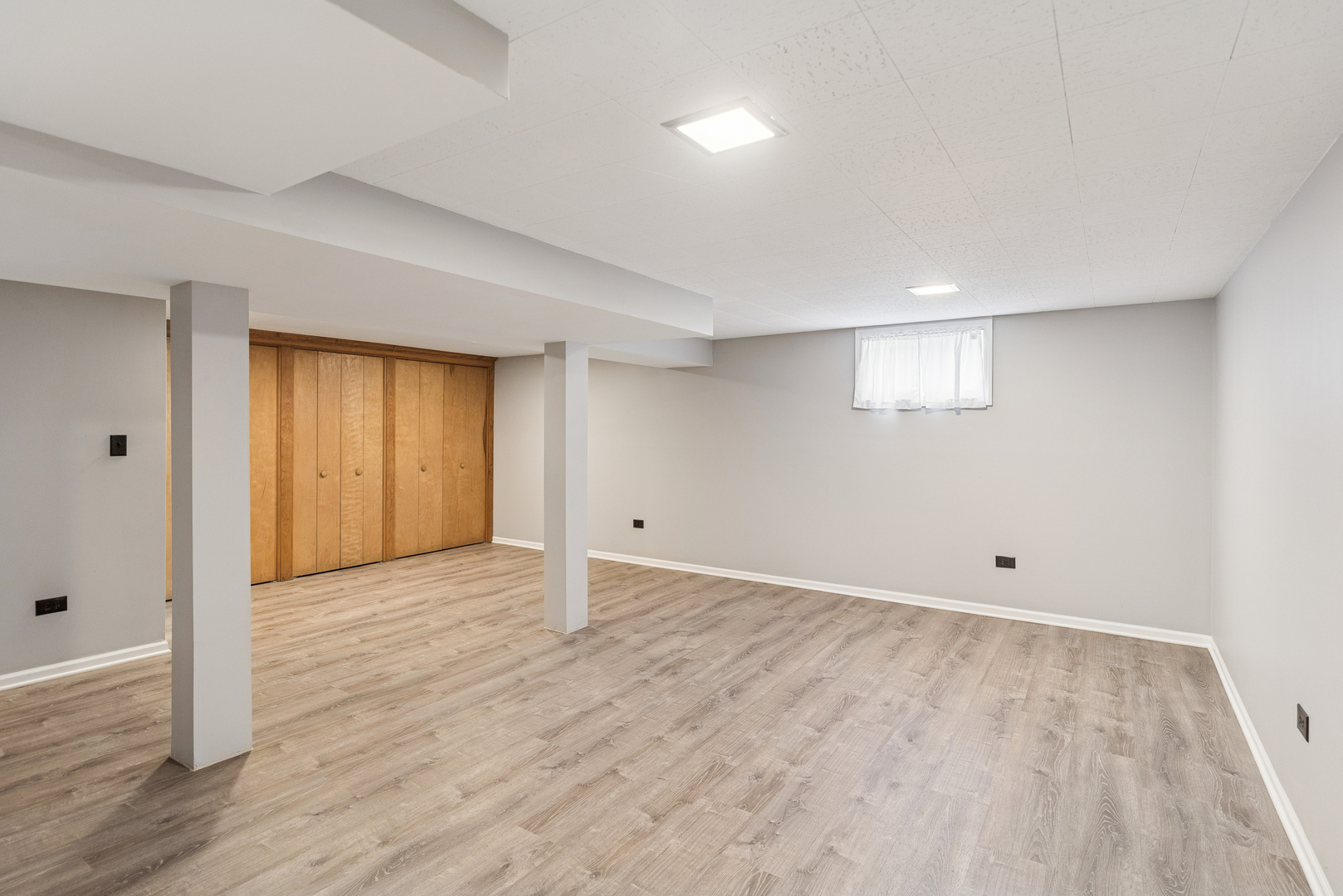 101 Mckinley Avenue, Lake Villa, IL 60046