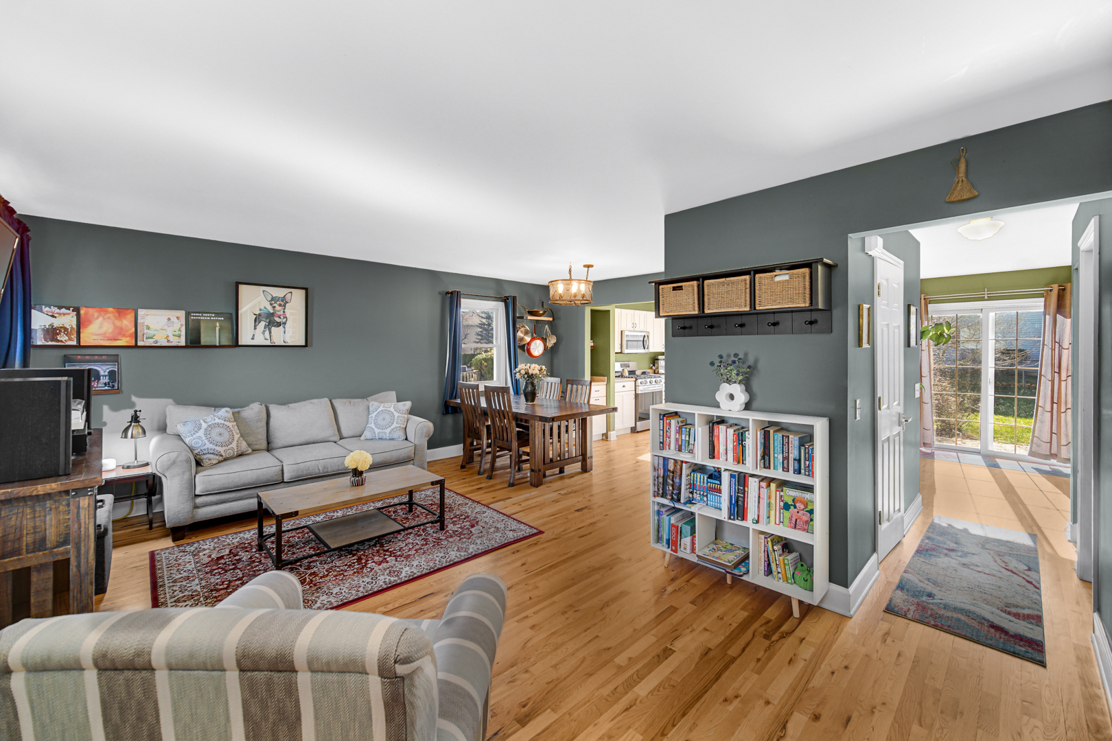 2105 Lawson Boulevard, Gurnee, IL 60031