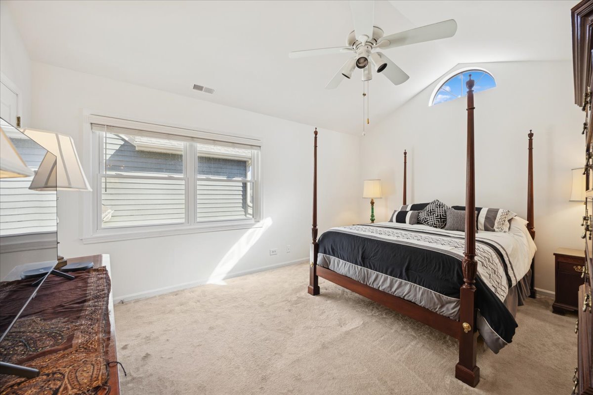 11438 Ashley Woods Drive, Westchester, IL 60154