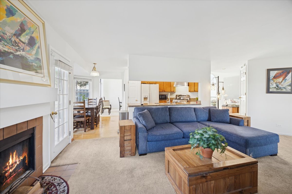 11438 Ashley Woods Drive, Westchester, IL 60154