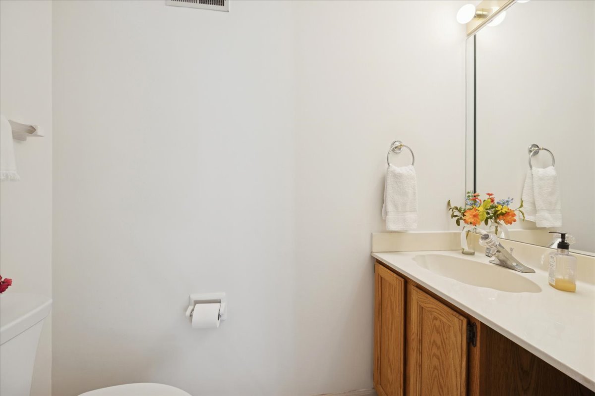 11438 Ashley Woods Drive, Westchester, IL 60154