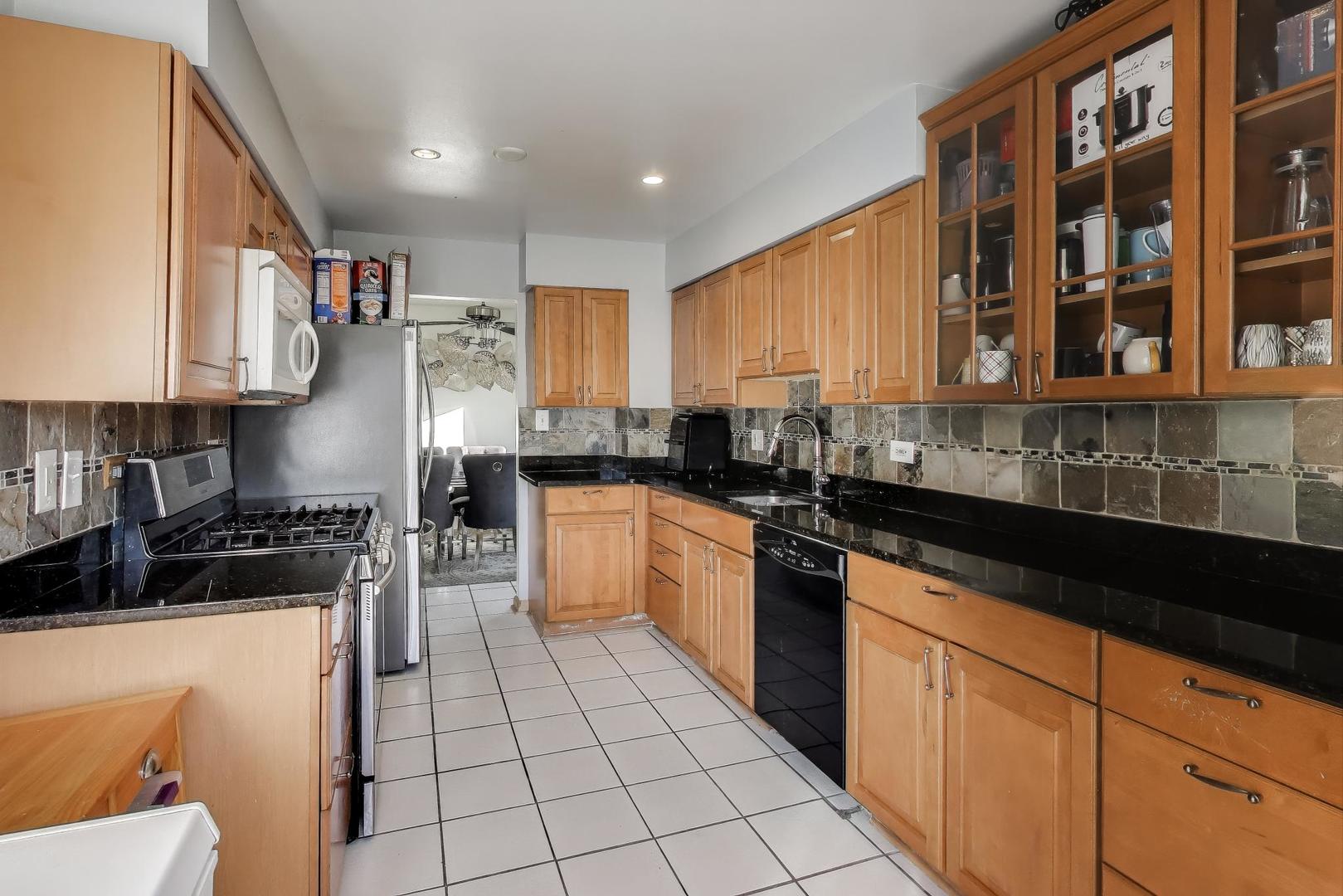 1507 Clearwater Lane, Wheeling, IL 60090