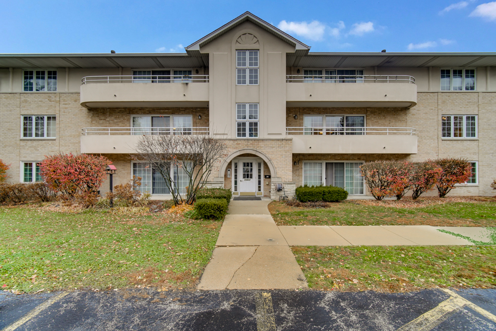 10832 S 76TH Avenue #2T, Worth, IL 60482