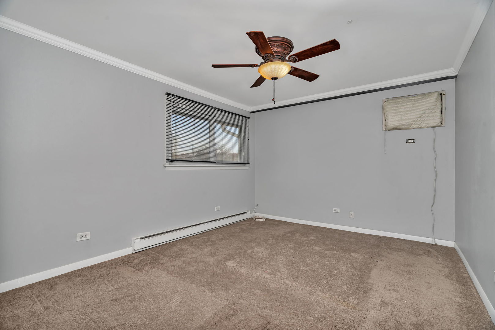 8751 W 79th Street #12, Justice, IL 60458